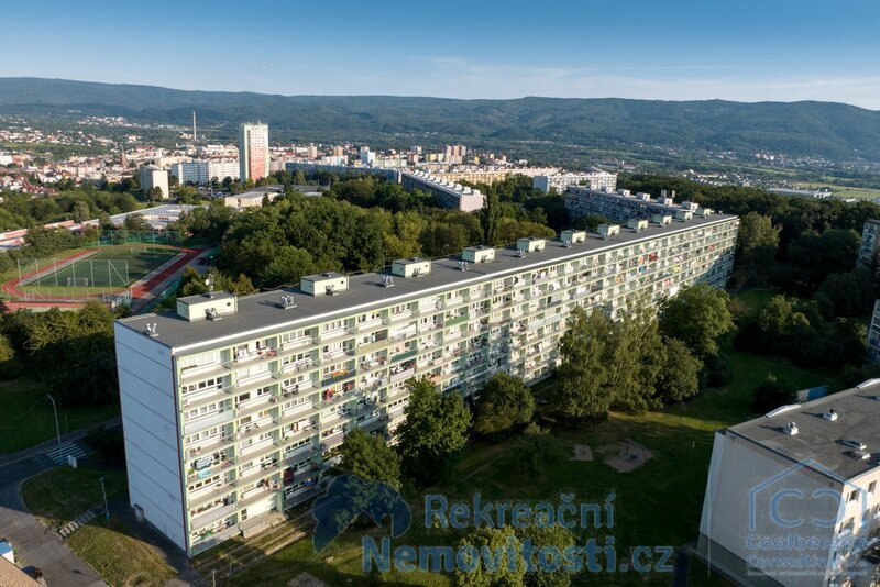 Komfortní byt s dlouhodobým nájemcem v lokalitě Trnovanska - Teplice - Byt v objektu 1320-1330