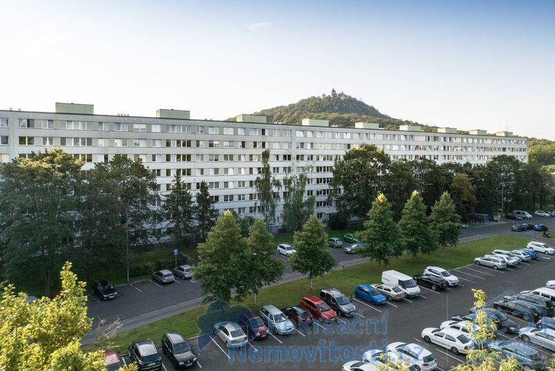 Komfortní byt v lokalitě Trnovanska - Teplice - Byt v objektu 1325/1