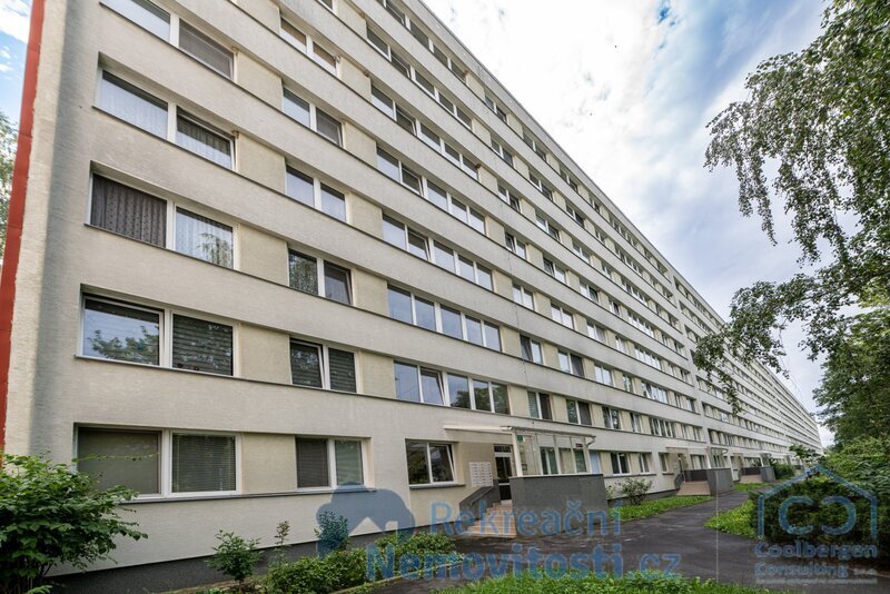 Komfortní byt v lokalitě Trnovanska - Teplice - Byt v objektu 1325/1
