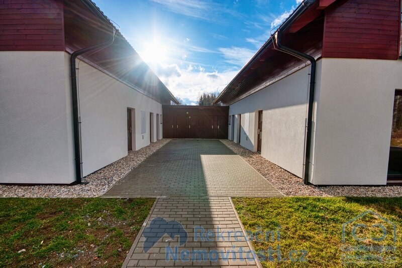Podkrovní apartmán 3+kk s balkonem | Šumava – Nová Pec | klid, příroda, druhé bydlení