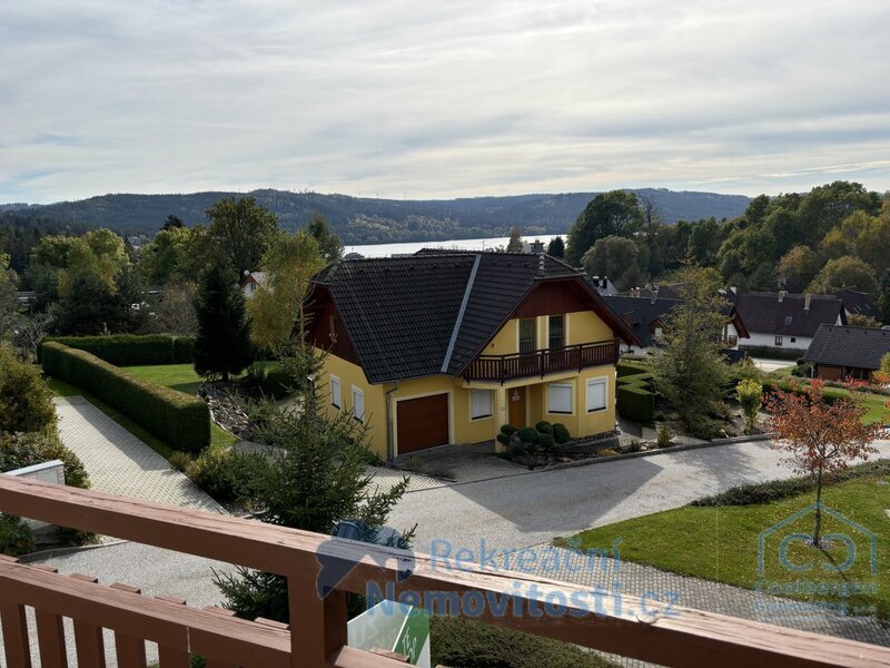 Luxusní rodinný dům typu Alfa  v srdci přírody v obci Lipno nad Vltavou