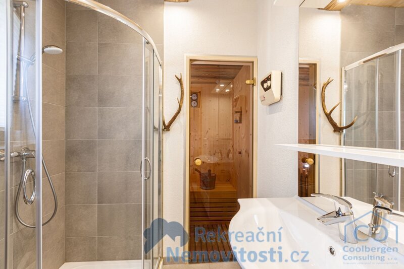 Luxusní horská chata u lanovky Kreischberg – 3 ložnice, sauna, top poloha