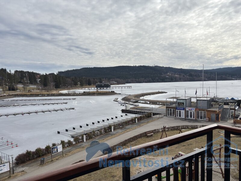 Nádherný apartmán 539 - 4+kk - s krásným výhledem na jezero