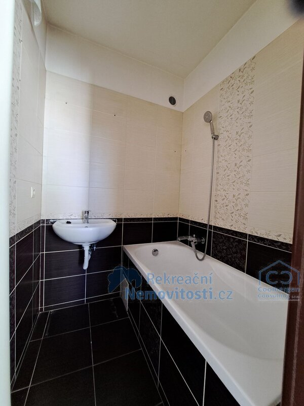 Byt 2+1 s lodžií (63,9 m²) – ideální bydlení i investice, Jaselská Teplice